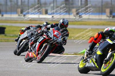 media/Mar-19-2022-Fastrack Riders (Sat) [[4e7522d738]]/Level 5 Race/Turn 6/